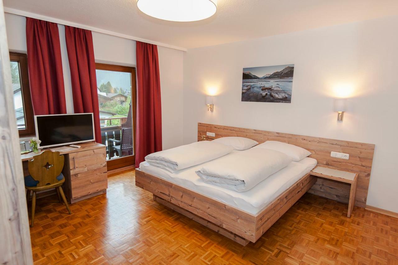 Pension Leuprecht Reutte Exteriér fotografie